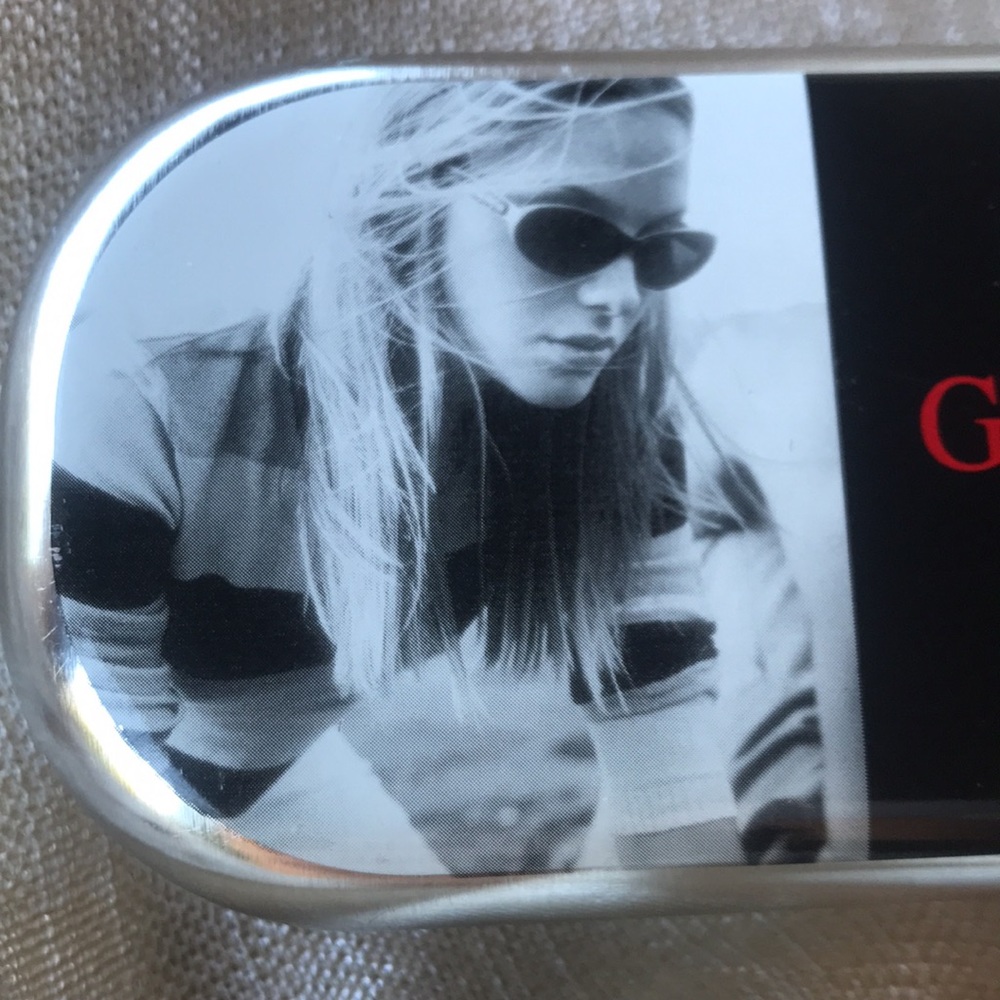Guess Eyewear Metal Case - Picture 7 of 7